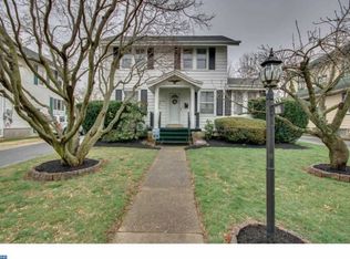 137 E Roland Rd, Brookhaven, PA 19015