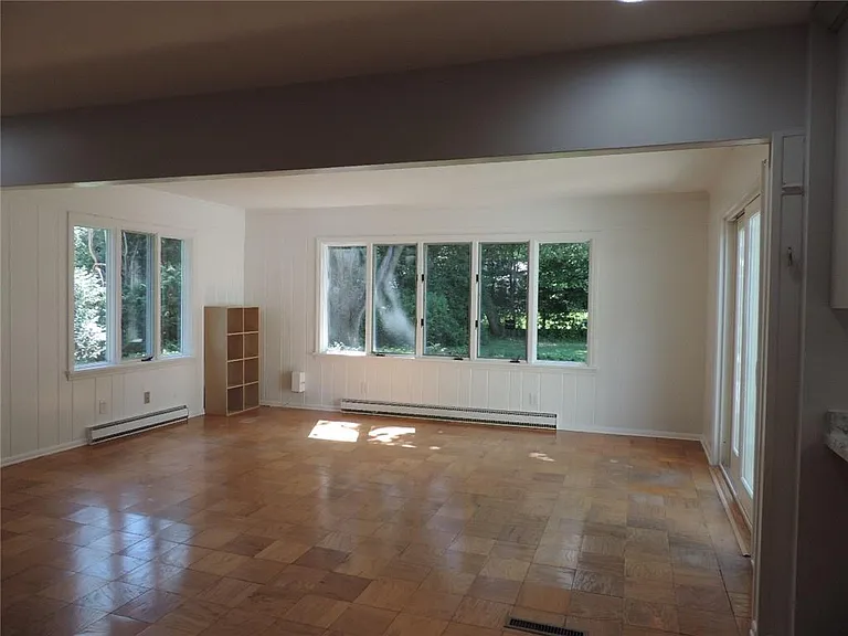 3765 East Ave — Photo 9