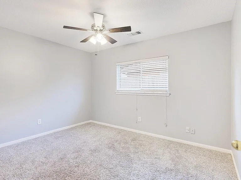 2922 Abbey Field Dr — Photo 16