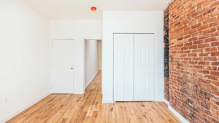 Rented by Nooklyn NYC LLC | media 23