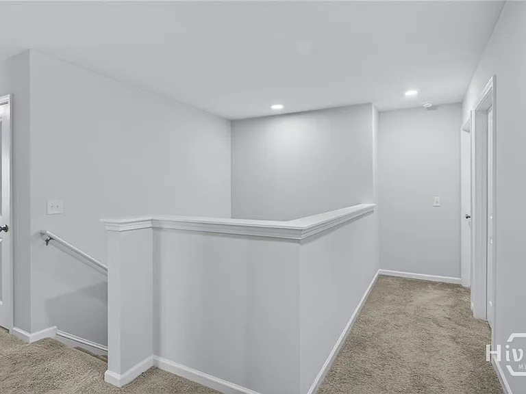 124 Jennie Dr — Photo 15