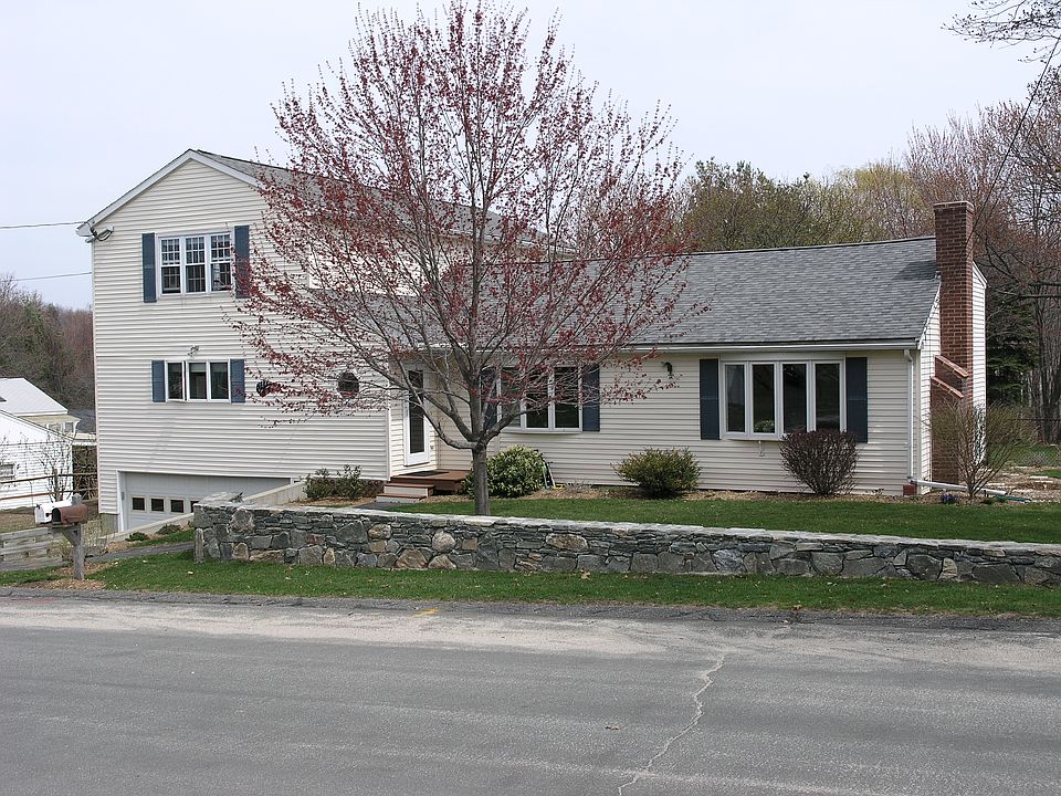 2nd image of 8 Checkerberry Ln
