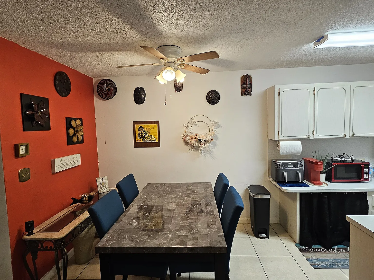 1 bed, 1.5 bath, 643 sqft, $1,700 — Photo 3
