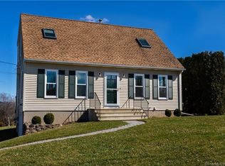 272 Dana Ln, Meriden, CT 06451
