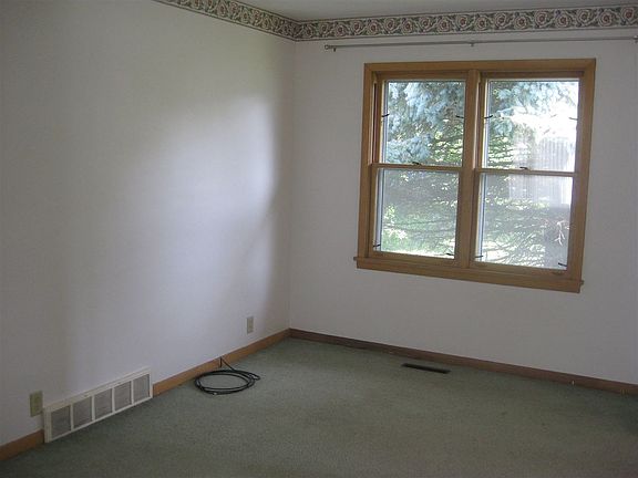 4th image of 510 W Jefferson St