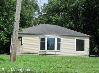 738 Mobile St, Waterloo, IA 50703