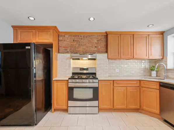 490 Decatur Street image 7 of 38