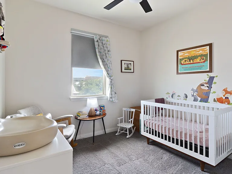 2703 Zach Scott St — Photo 15
