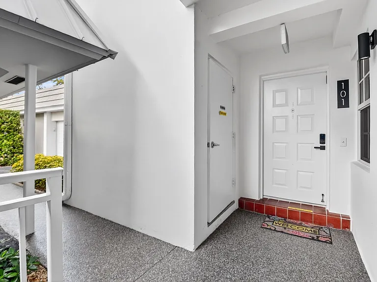 300 John F Kennedy Dr #101 — Photo 31