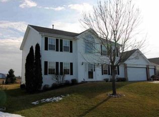 13100 Springhill Dr, Winnebago, IL 61088