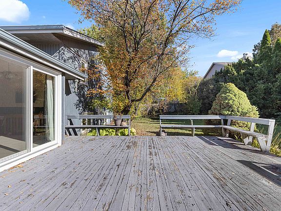 5th image of 6081 Denwood Dr