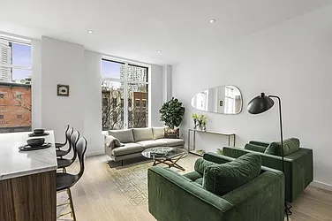 Rented by New York Casas Ltd.