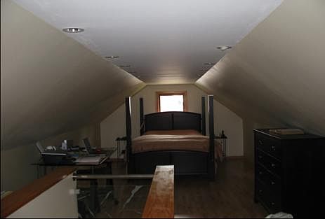 4th image of 4536 Beard Ave S