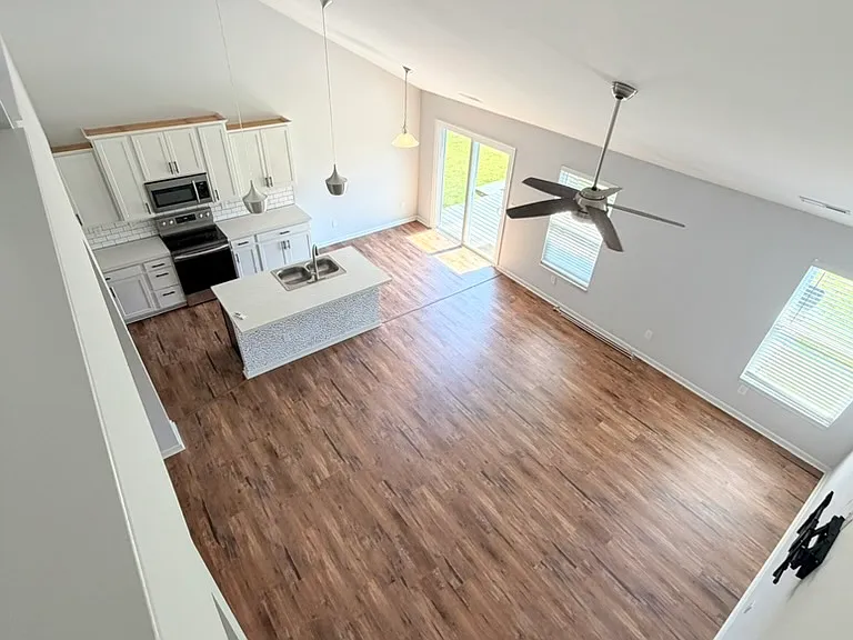 1018 Autumn Crest Ln — Photo 21