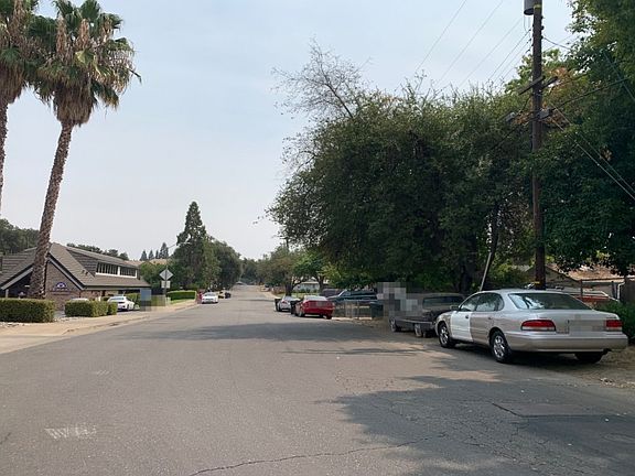4th image of 9312 Pershing Ave