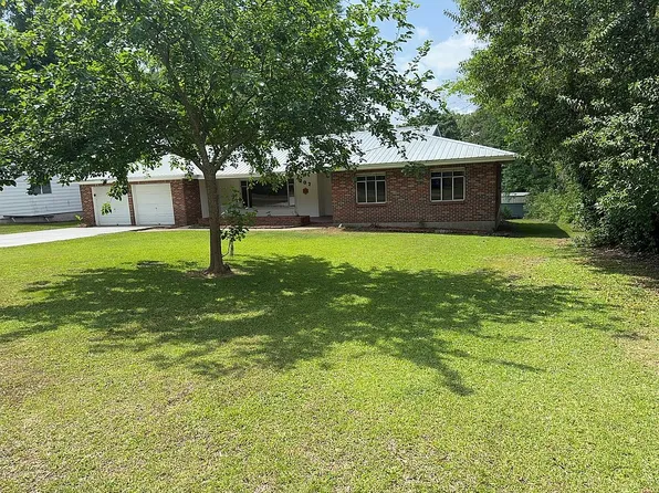207 Alpine St, Chickasaw, AL 36611