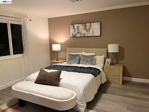 4th image of 536 Golf Club Rd