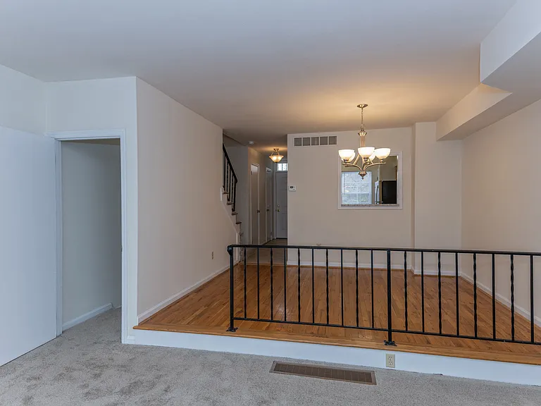Indian Creek Apartments and Townhomes — Photo 135
