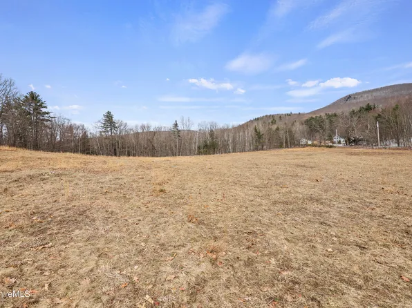 849 Henderson Rd, Williamstown, MA 01267