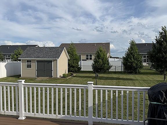 2nd image of 665 Pearl Ct