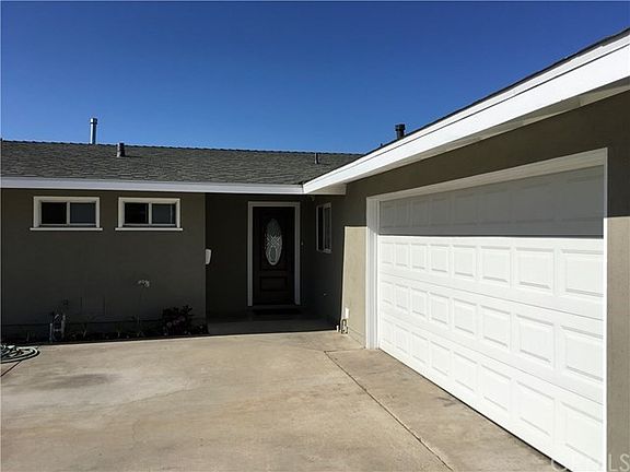 2nd image of 13611 Siskiyou St