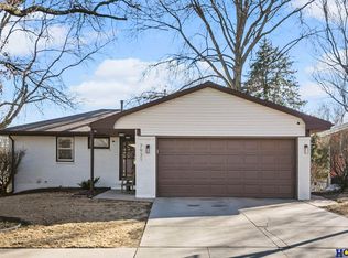 7931 Reno Rd, Lincoln, NE 68505