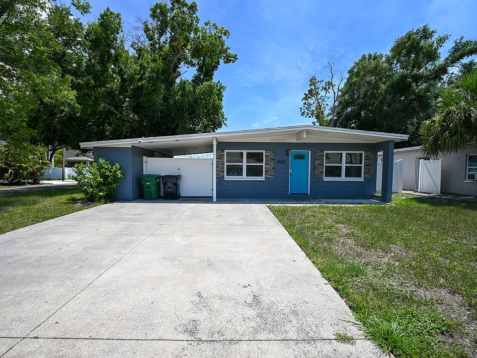 1500 W La Salle St
