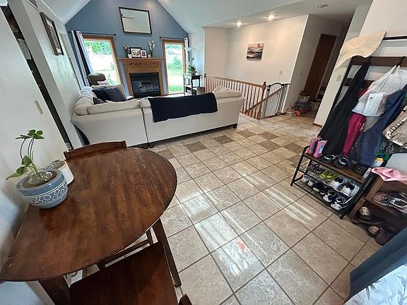 5th image of 54960 Sunray Dr E