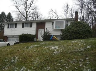172 Sunset Dr, Washington, PA 15301