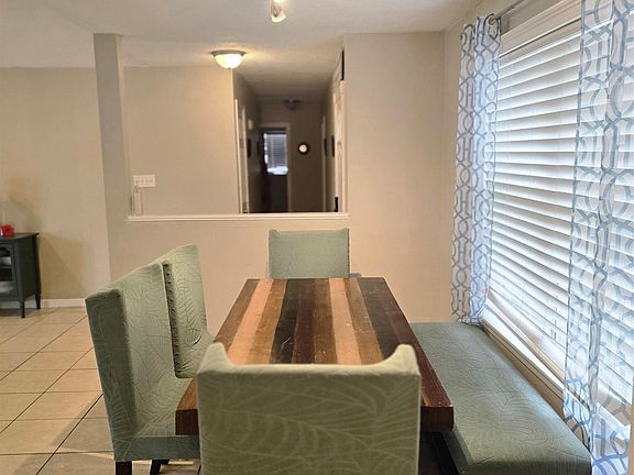 4th image of 22527 Millgate Dr