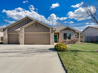 8609 E Millrun St, Wichita, KS 67226