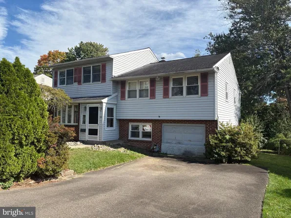 530 Inman Ter, Willow Grove, PA 19090