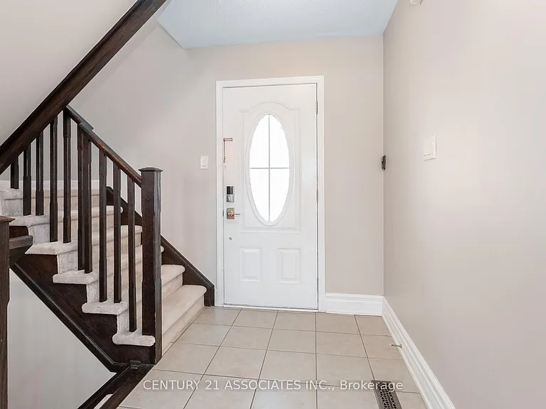 362 Cavanagh Ln — Photo 5