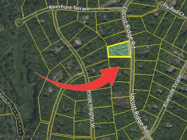 Lr #45039-68, Pocono Lake, PA 18347