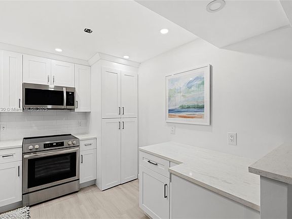 3rd image of 2000 S Ocean Blvd #200015N