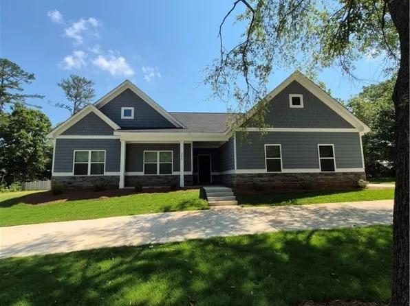 1090 Fox Glen Drive, Watkinsville, GA 30677