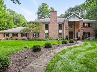 225 Glade Mills Rd, Valencia, PA 16059