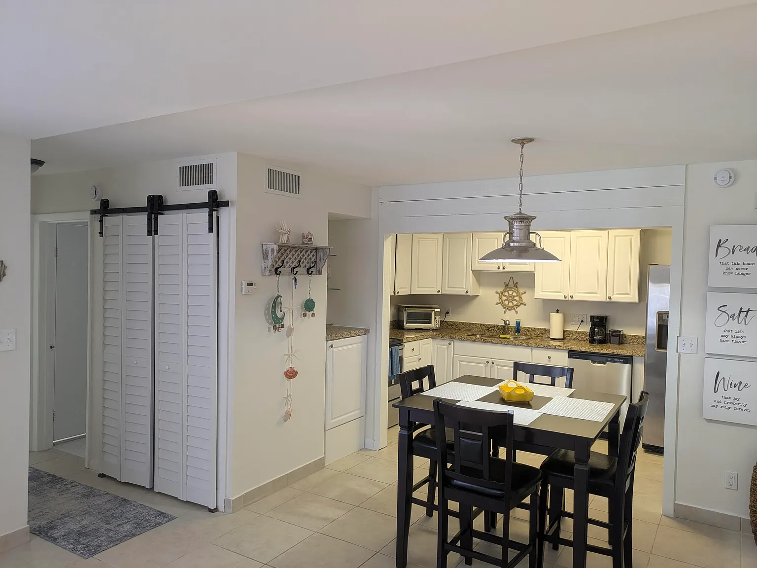 2 bed, 2.0 bath, 1241 sqft, $3,250 — Photo 4