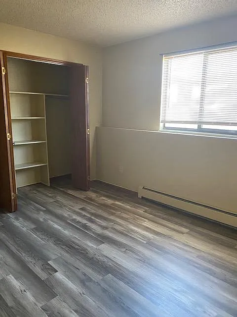 2109 N Queens Ave — Photo 3
