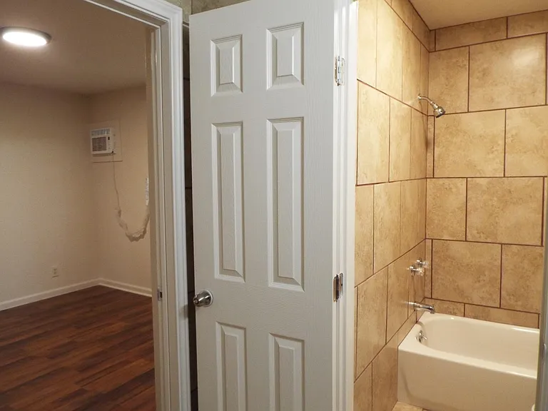 2519 Hicks Ave #2 — Photo 14