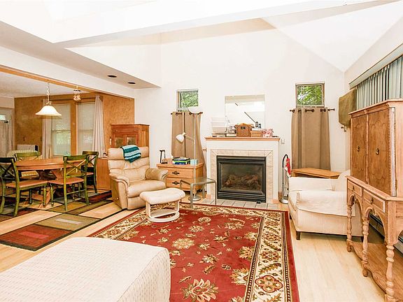 4th image of 336 Lockwood Dr