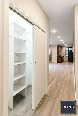 Rented by Bond New York | media 3