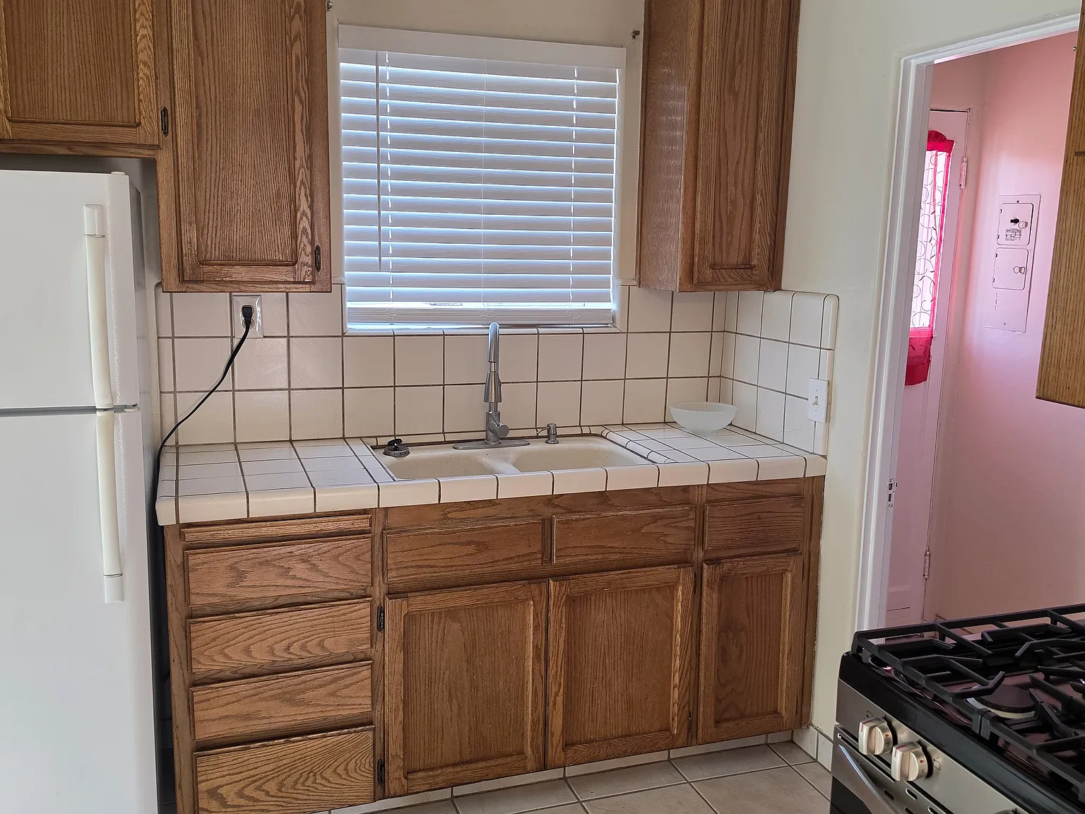 1 bed, 450 sqft, $1,100 — Photo 4