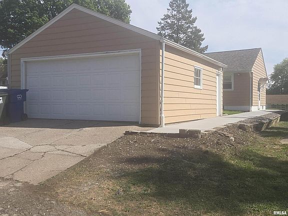 4th image of 2508 Sturdevant St