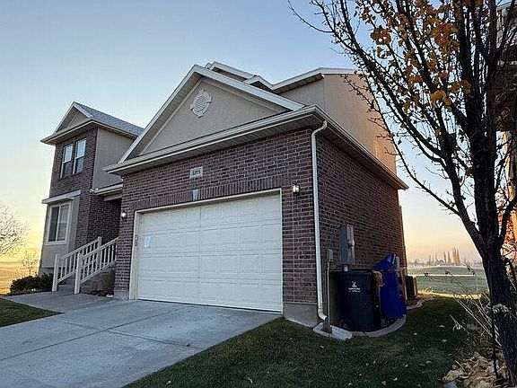 2nd image of 3375 Princeville Dr