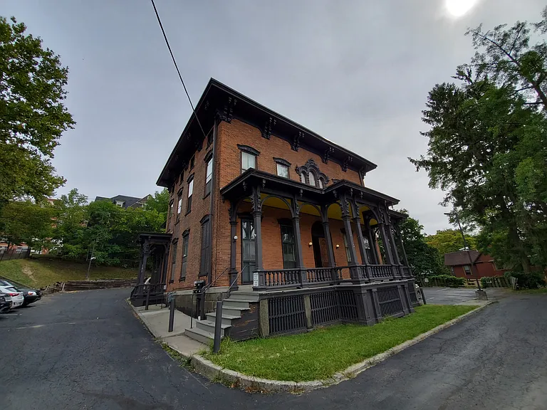 705 East Buffalo Street — Photo 7