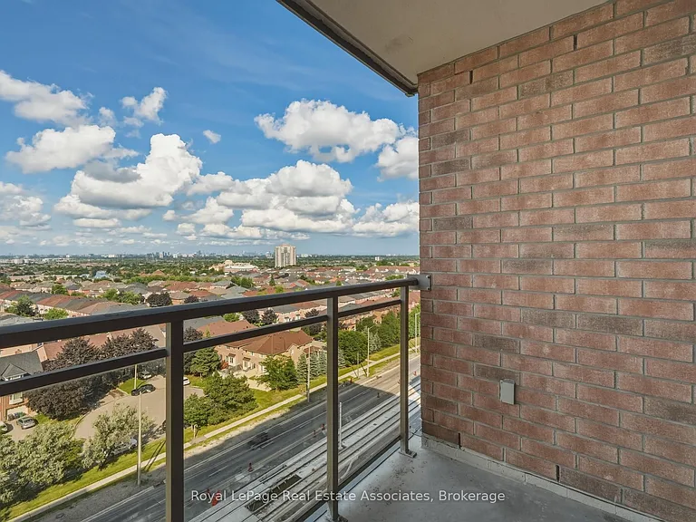 55 Strathaven Dr #1202 — Photo 28