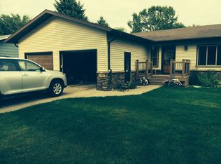 308 19th Ave NE, Jamestown, ND 58401