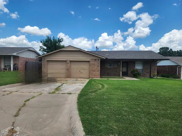 2307 NW 77th St, Lawton, OK 73505