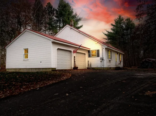 48 Leavitt Lane, Glenburn, ME 04401